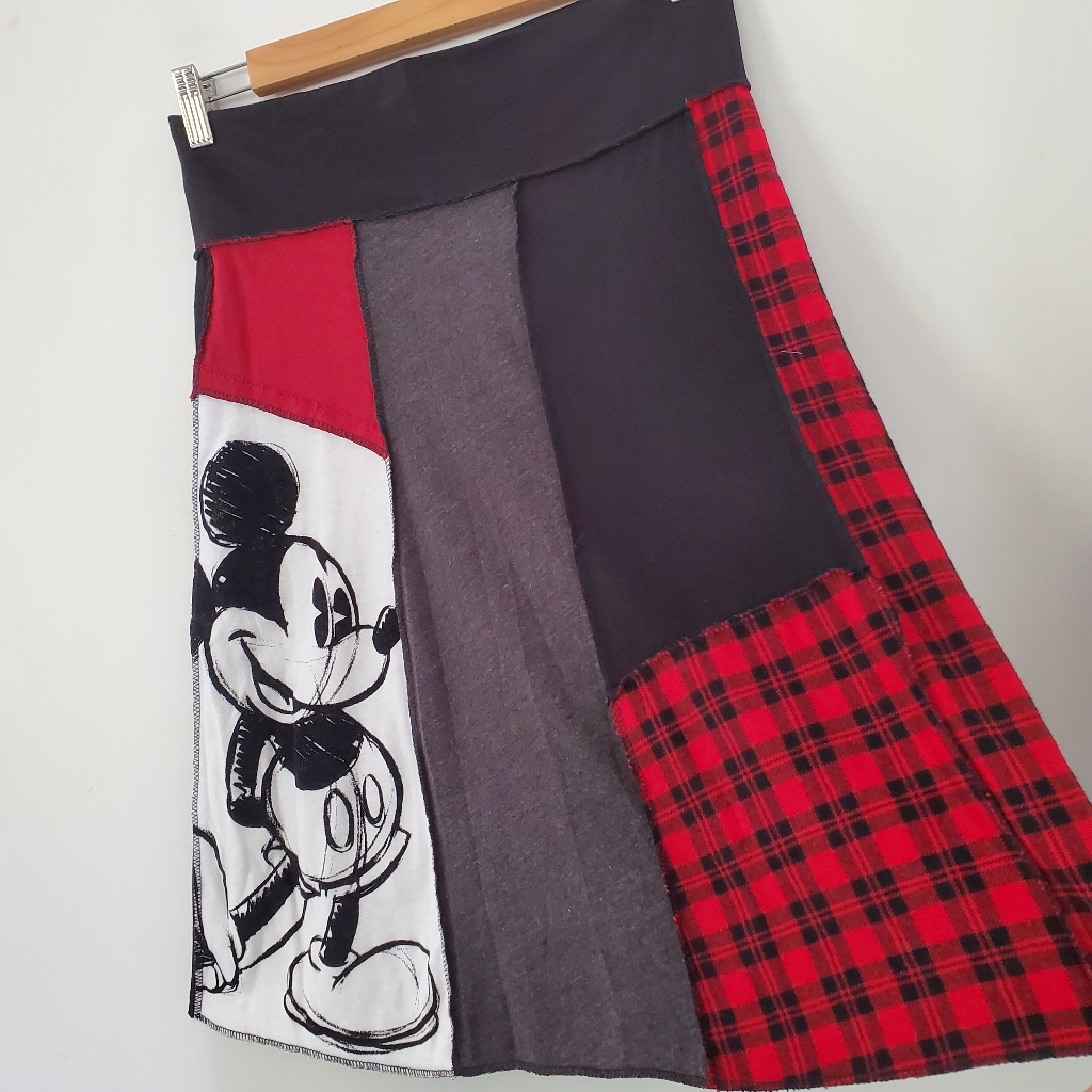 Zorrel Sz S Mickey Mouse Patchwork 23" Full Skirt Exposed Seams Cotton Plaid Euc — image 7 of 8